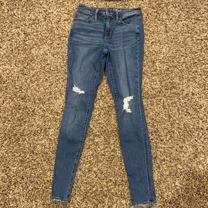 Universal Thread blue jeans